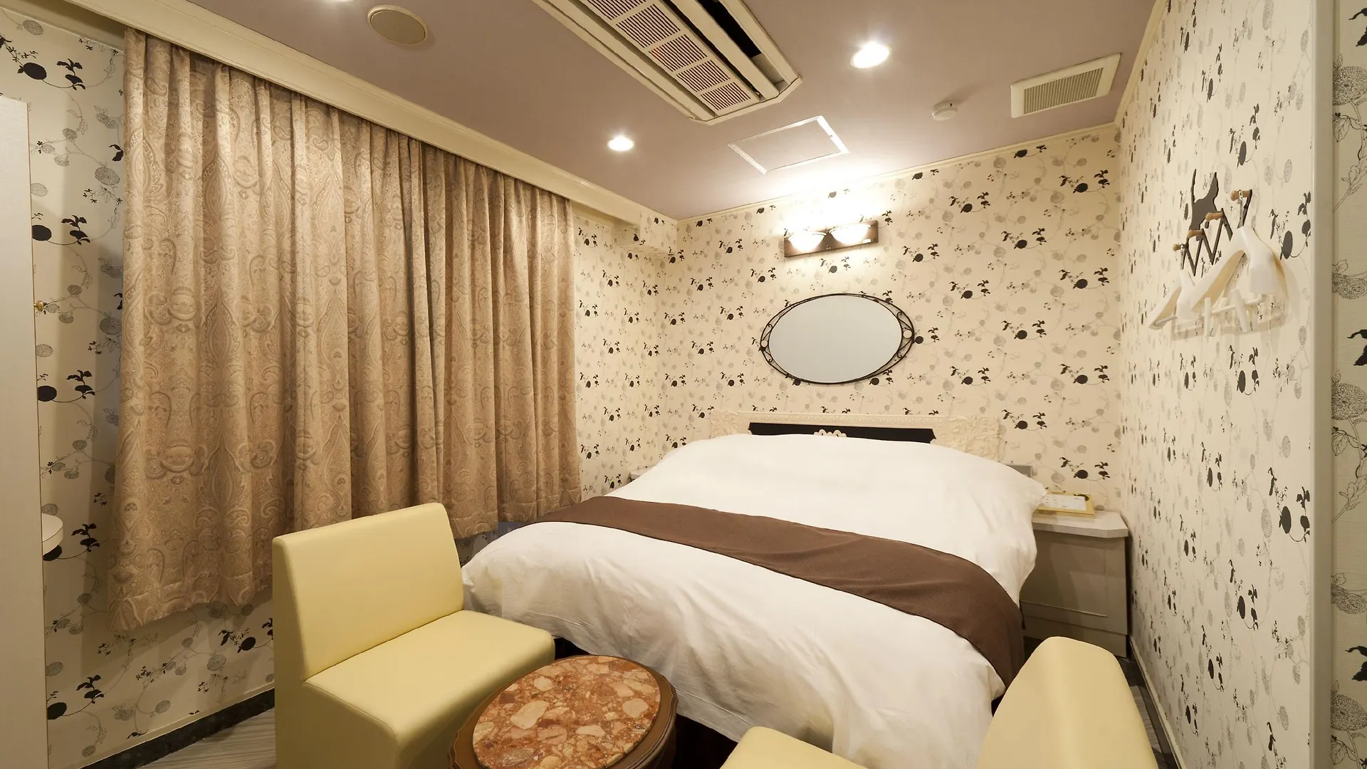 Hotel Fine Aroma Dotonbori (Adults Only) Ósaka 3*,